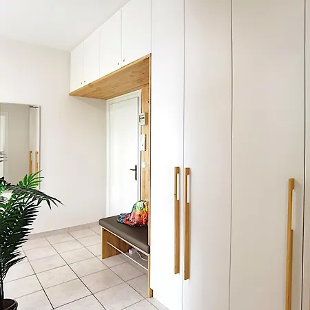 Apartman Bella Venezia, With Balcony Overlooking The Pedestrian Shopping Area, And The Within Walking Distance